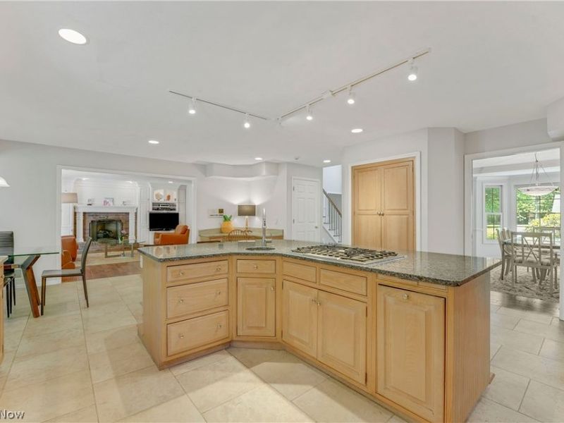 5157 Crofton Avenue , Solon, OH 44139 Photo 13
