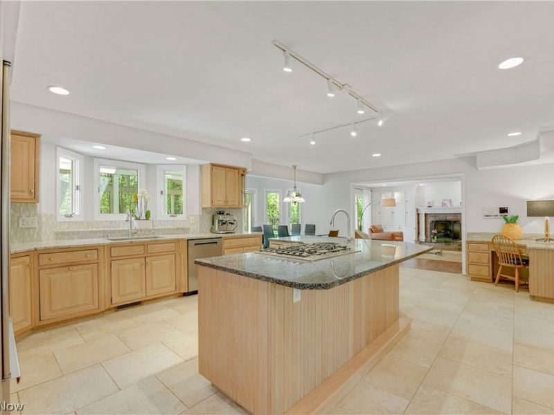 5157 Crofton Avenue , Solon, OH 44139 Photo 14