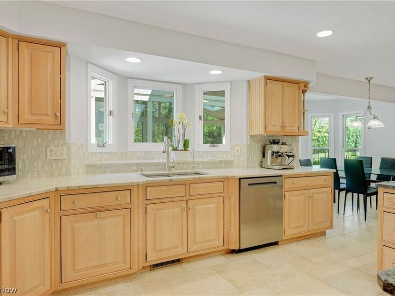 5157 Crofton Avenue , Solon, OH 44139 Photo 15