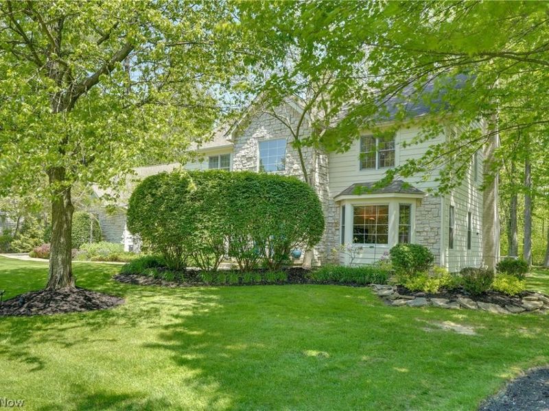 5157 Crofton Avenue , Solon, OH 44139 Photo 3