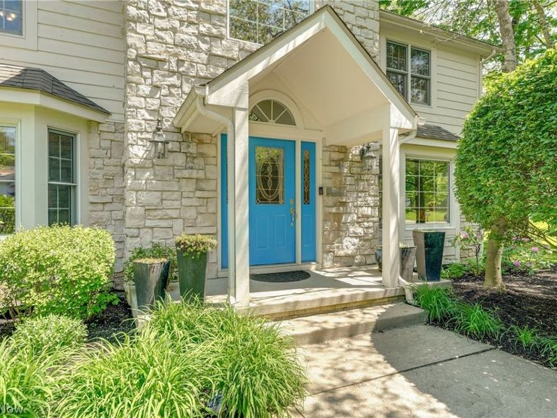 5157 Crofton Avenue , Solon, OH 44139 Photo 4