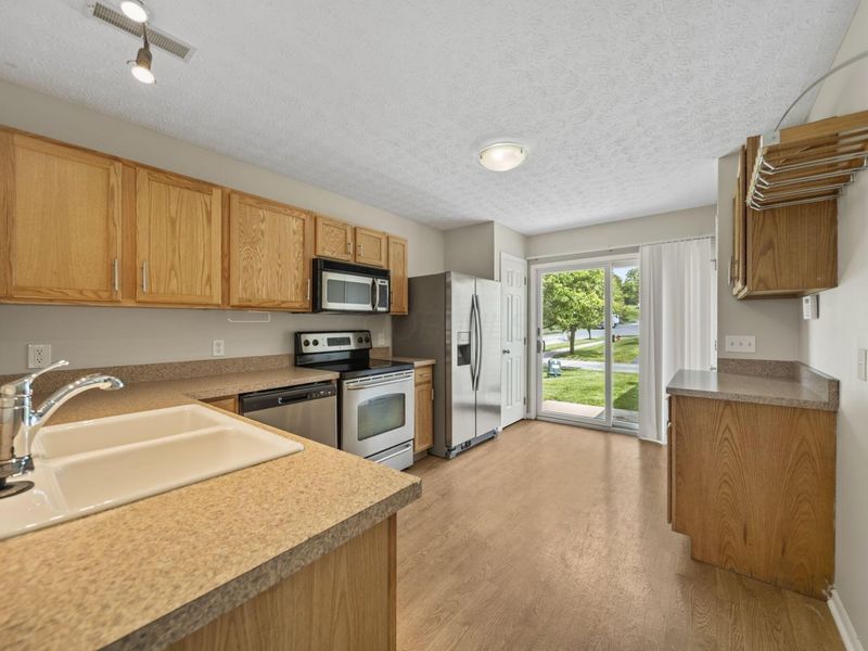 2194 Rustic Ledge Drive , Columbus, OH 43219 Photo 16