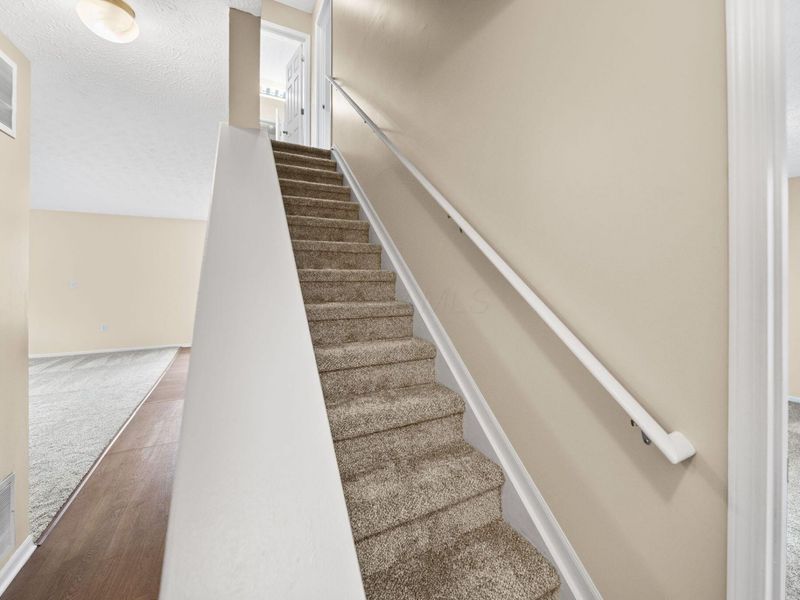 2194 Rustic Ledge Drive , Columbus, OH 43219 Photo 34