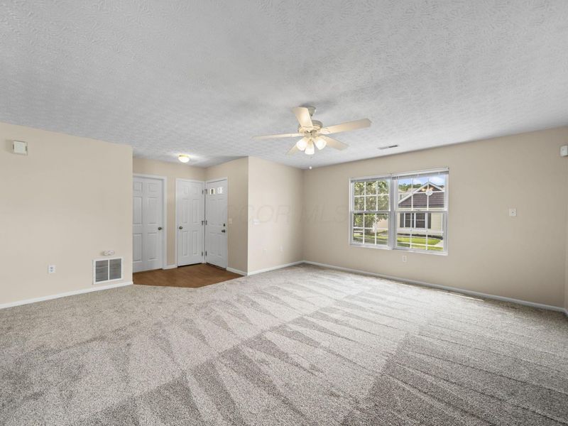 2194 Rustic Ledge Drive , Columbus, OH 43219 Photo 7