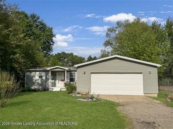 2105 Burton Avenue, Holt, MI 48842