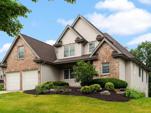 730 Greystone Lane, Middleton, WI 53562
