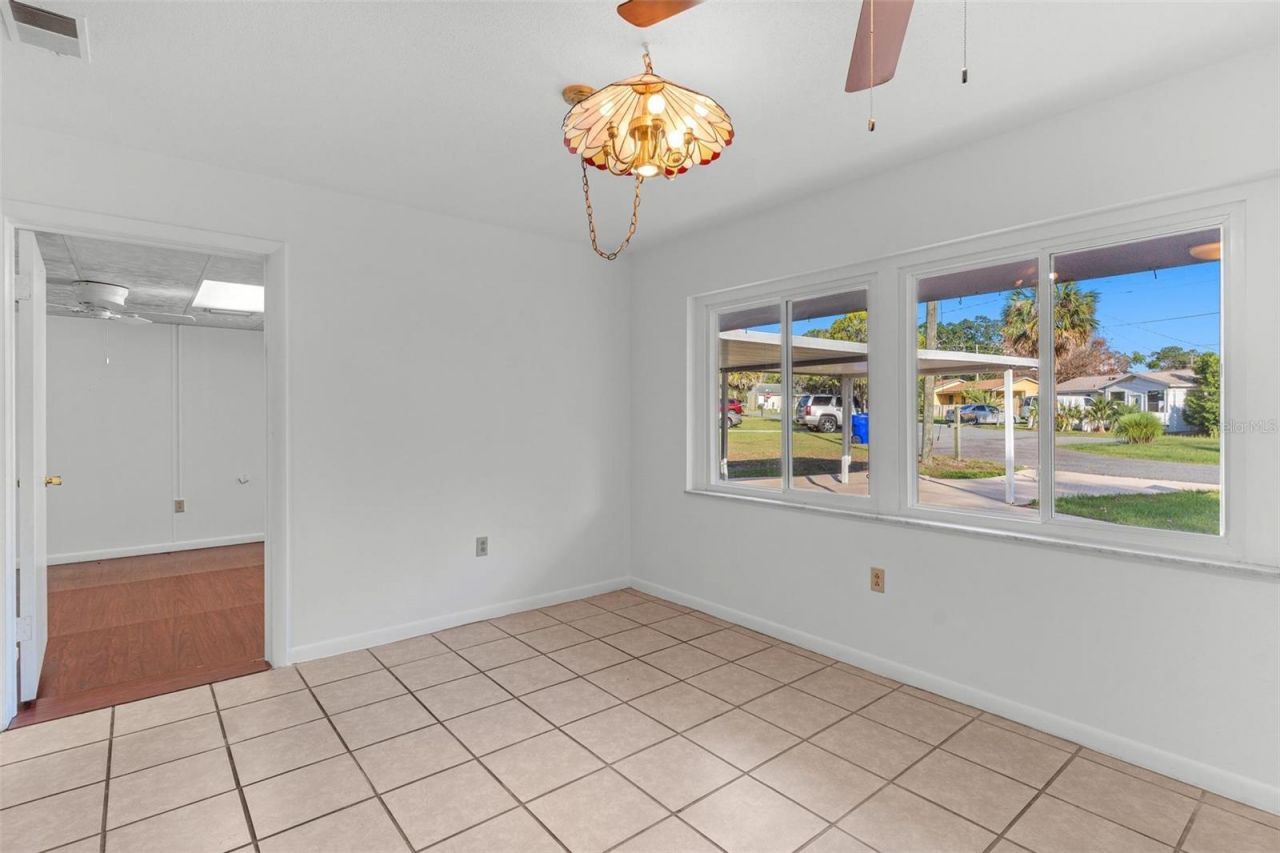 803 Carol Court , Tavares, FL 32778 Photo