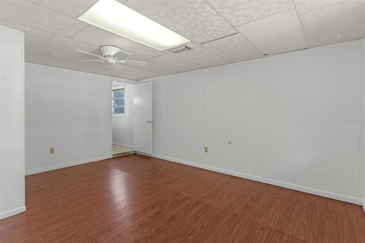 803 Carol Court , Tavares, FL 32778 Photo