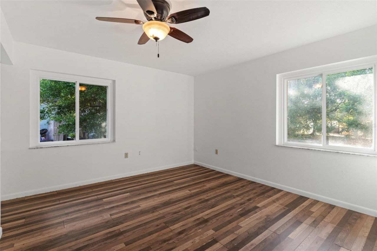 803 Carol Court , Tavares, FL 32778 Photo