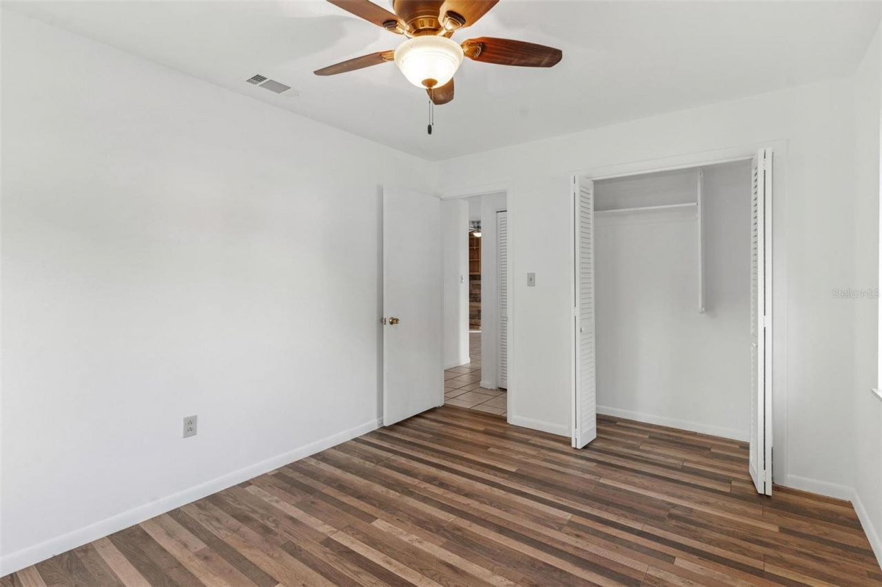 803 Carol Court , Tavares, FL 32778 Photo