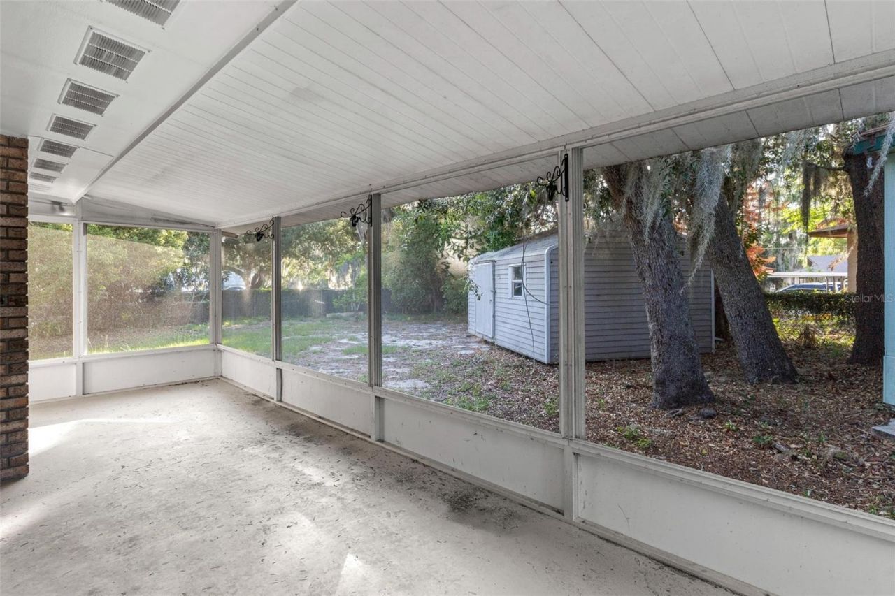 803 Carol Court , Tavares, FL 32778 Photo