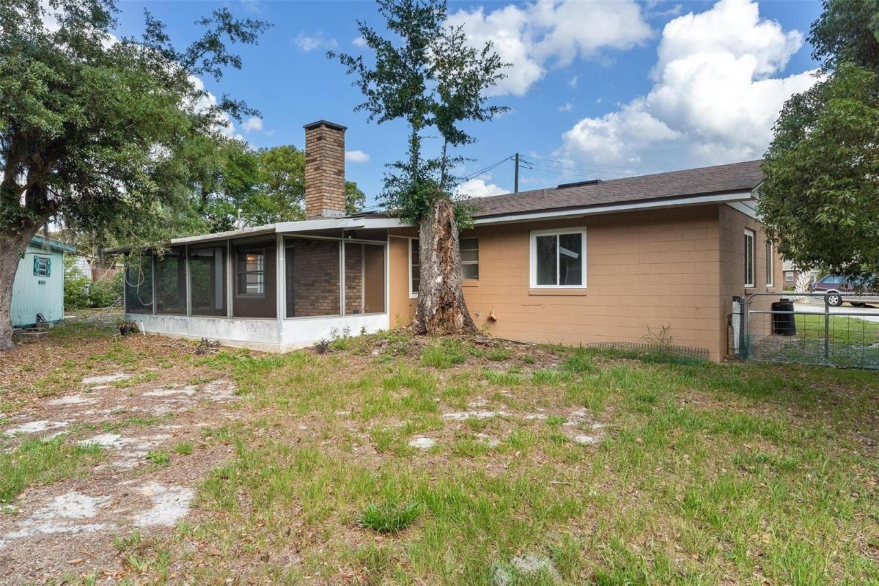803 Carol Court , Tavares, FL 32778 Photo