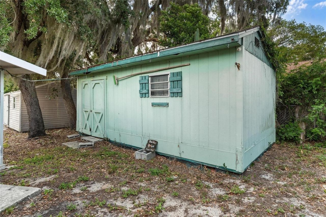 803 Carol Court , Tavares, FL 32778 Photo