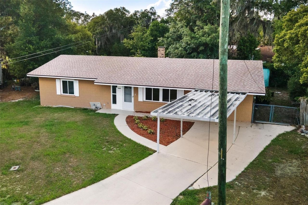803 Carol Court , Tavares, FL 32778 Photo