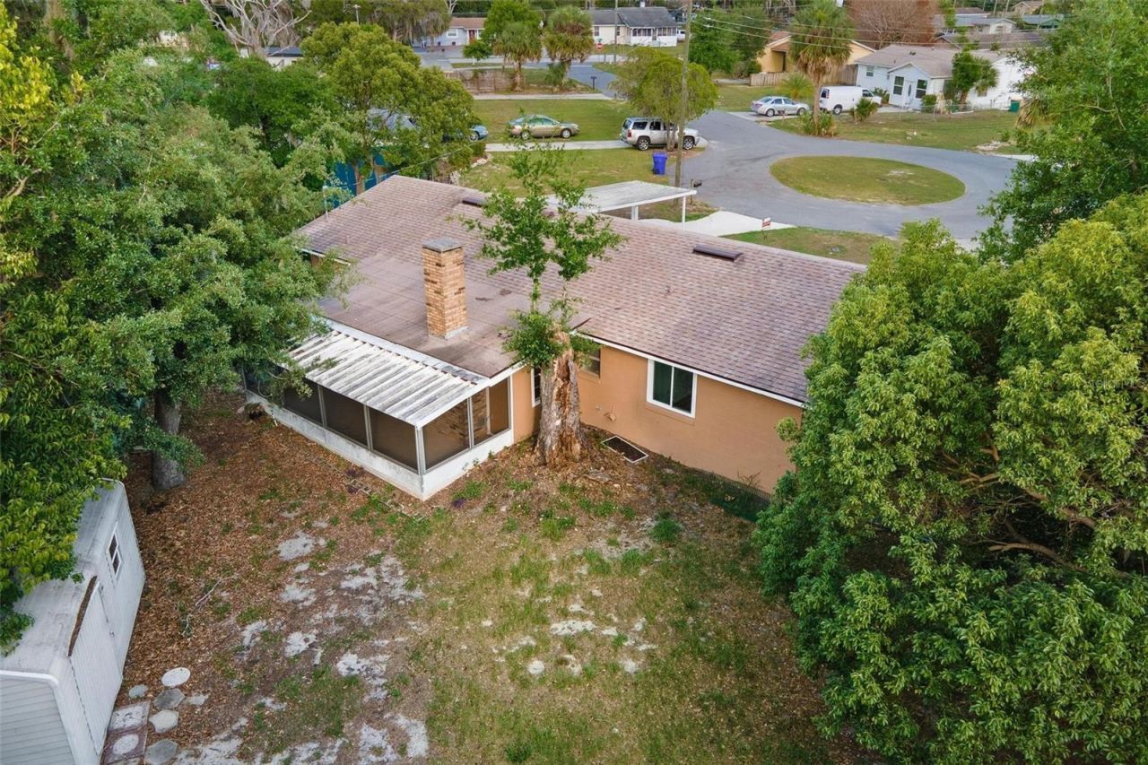 803 Carol Court , Tavares, FL 32778 Photo