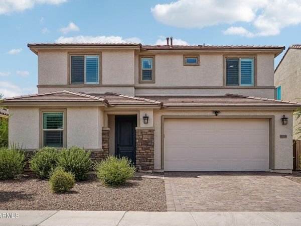 9019 W Denton Lane, Glendale, AZ 85305