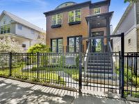 1621 W Rosehill Drive , Chicago, IL 60660 primary photo