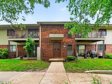 6403 Bridge Road, Unit 202, Madison, WI 53713