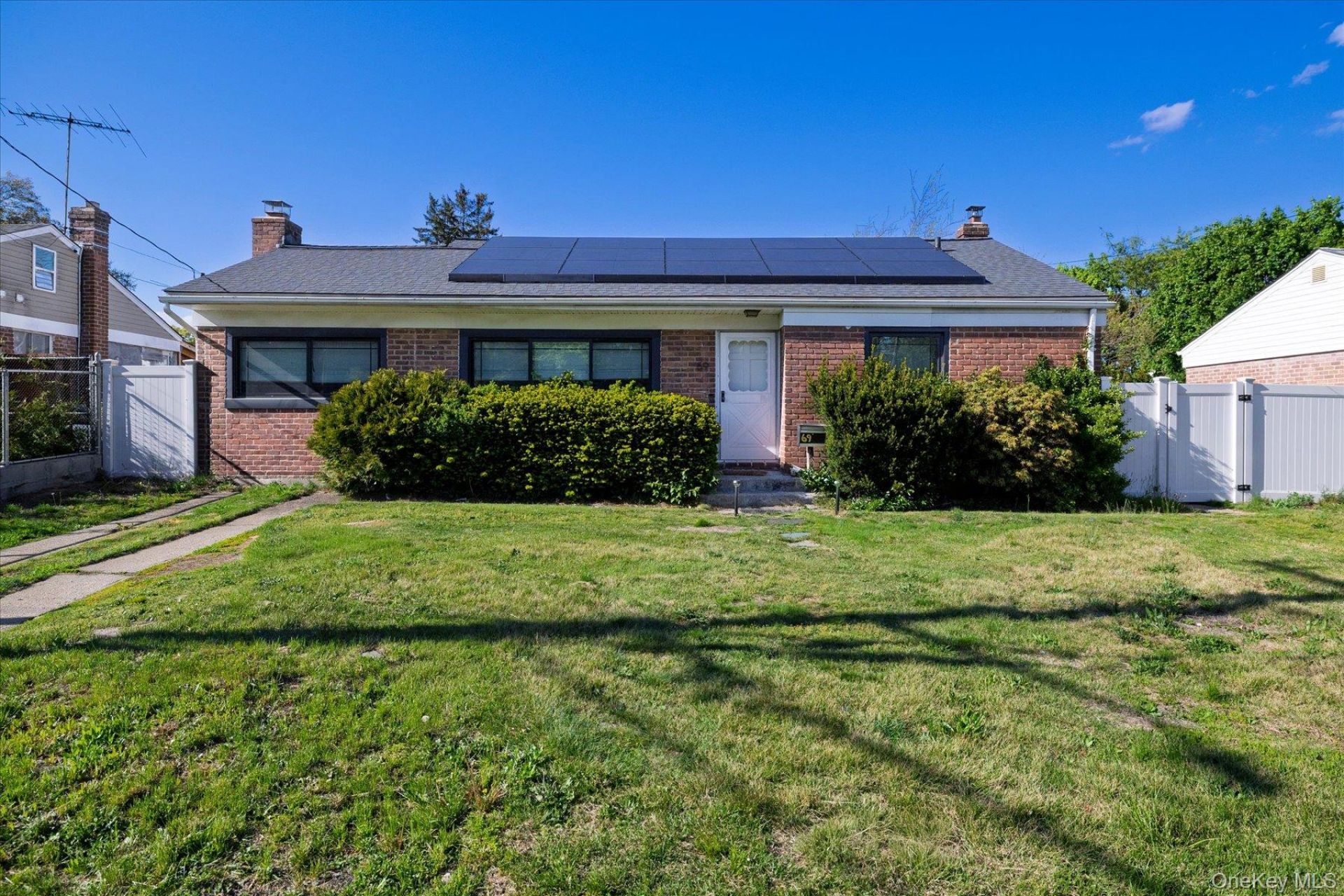 69 W 22nd Street , Huntington Station, NY 11746 Main Photo