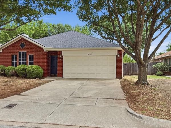 10517 Fossil Hill Drive, Fort Worth, TX 76131