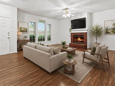 10517 Fossil Hill Drive, Fort Worth, TX 76131