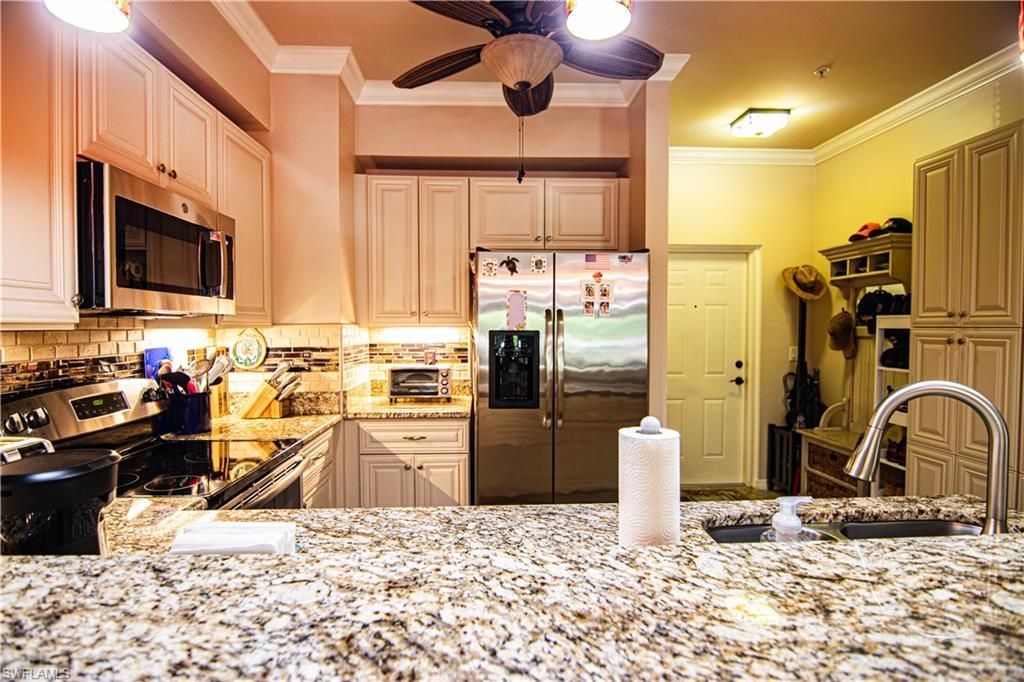 1076 Winding Pines Cir, Unit 206, Cape Coral, FL 33909 Photo