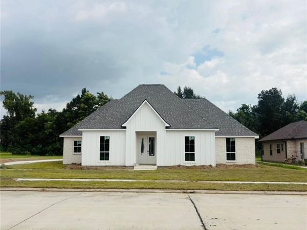 147 RIVER PLACE Drive, Hahnville, LA 70057