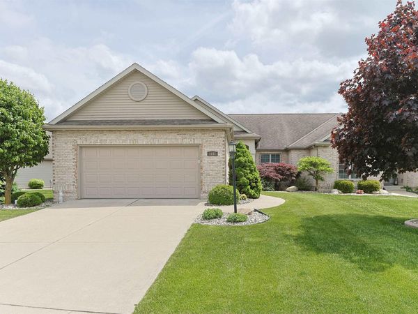 1031 Blackstone Boulevard, Nappanee, IN 46550