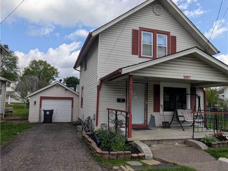3607 SW Lotus Place SW, Canton, OH 44710 Photo 2
