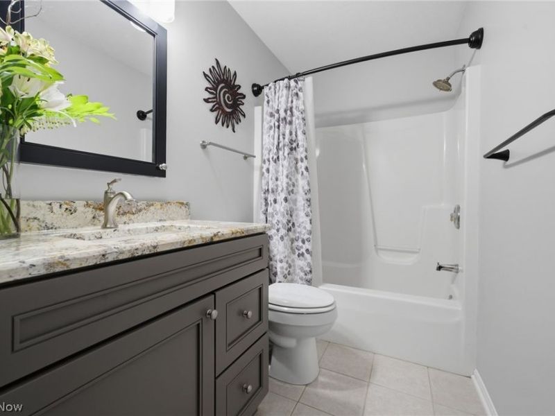 10376 Lake Meadows Drive, Strongsville, OH 44136 Photo 25
