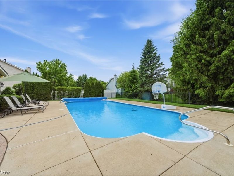 10376 Lake Meadows Drive, Strongsville, OH 44136 Photo 40