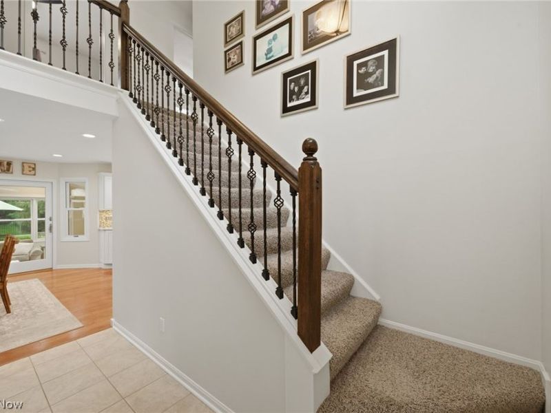 10376 Lake Meadows Drive, Strongsville, OH 44136 Photo 5