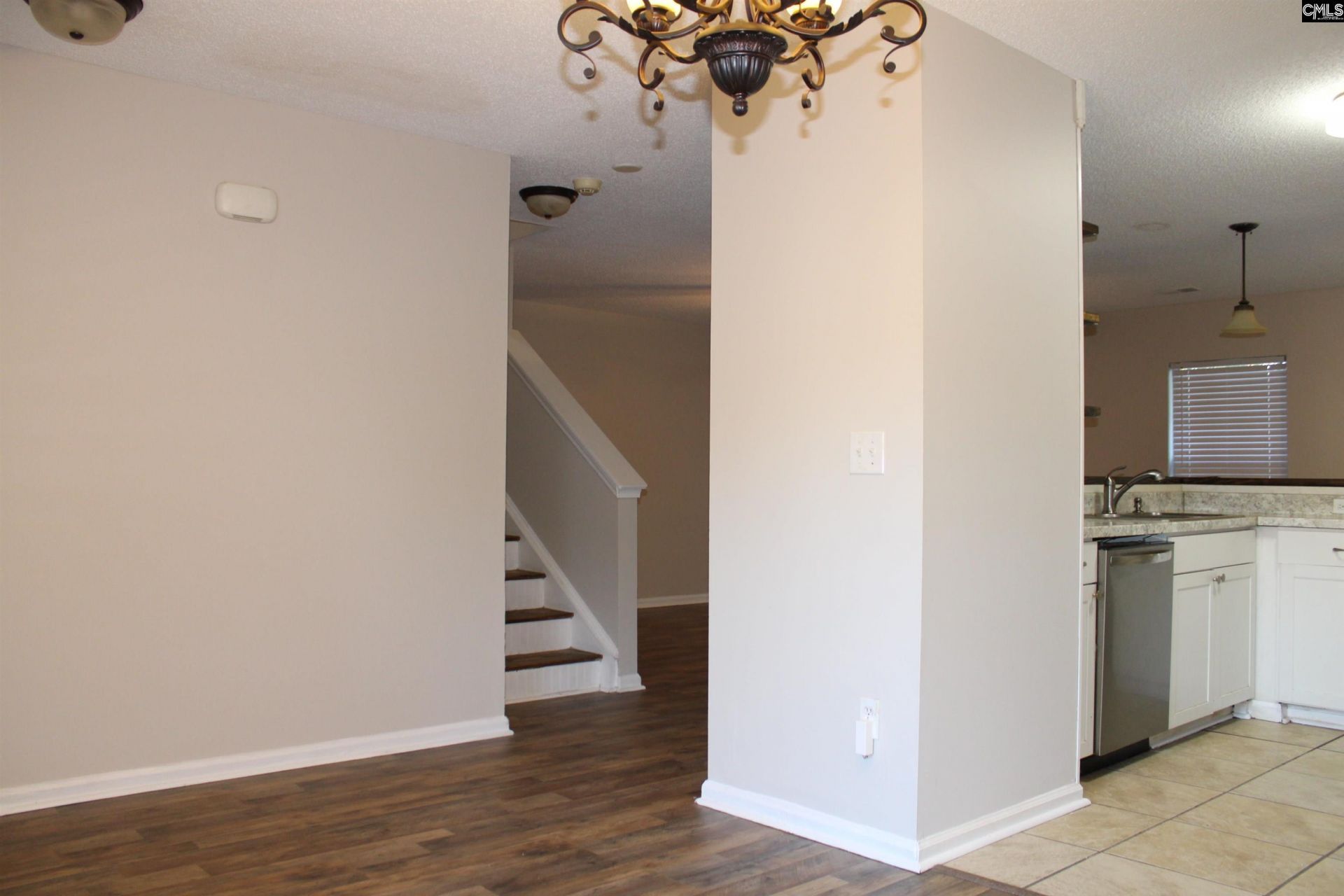184 Springway Drive  Photo 11
