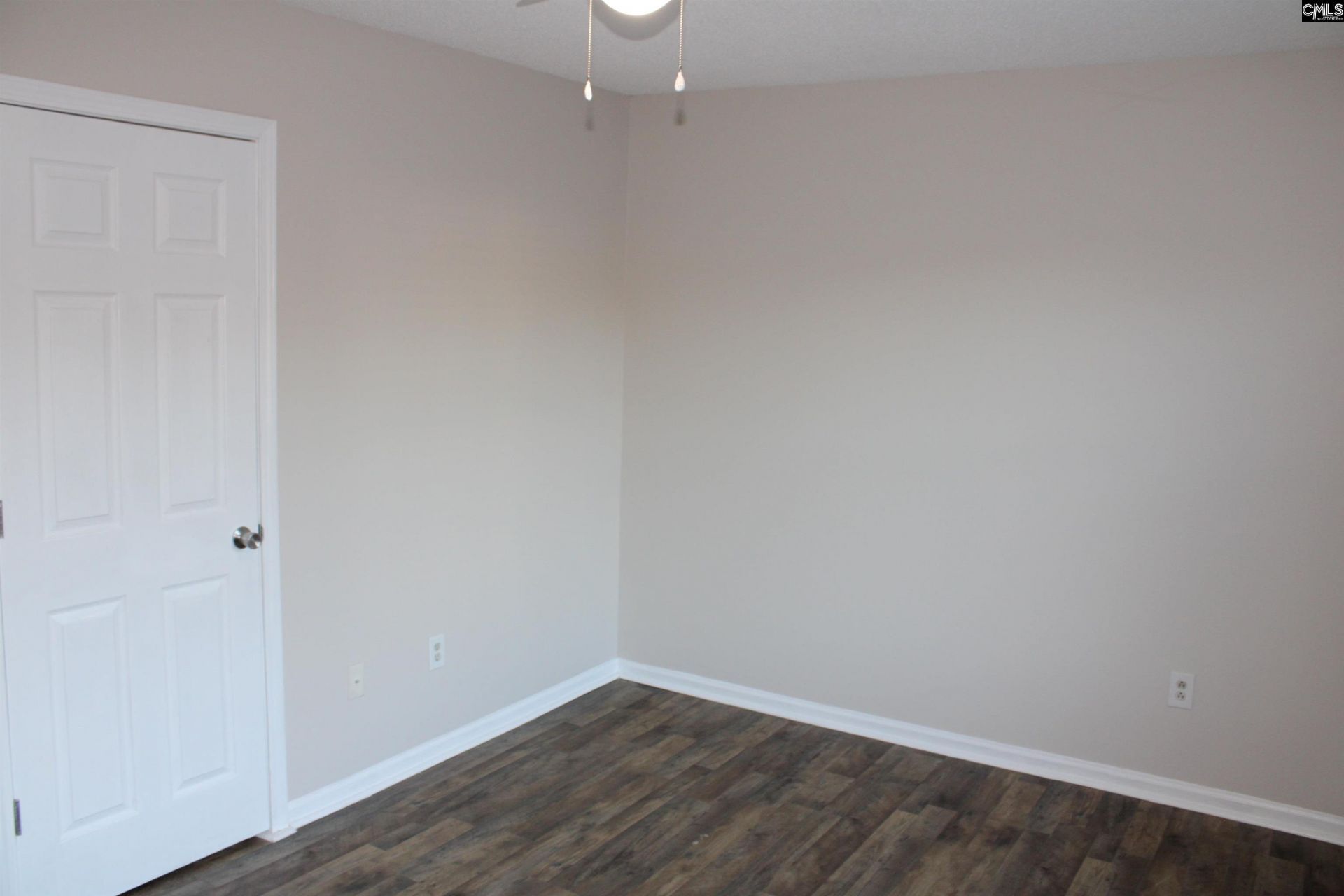 184 Springway Drive  Photo 31