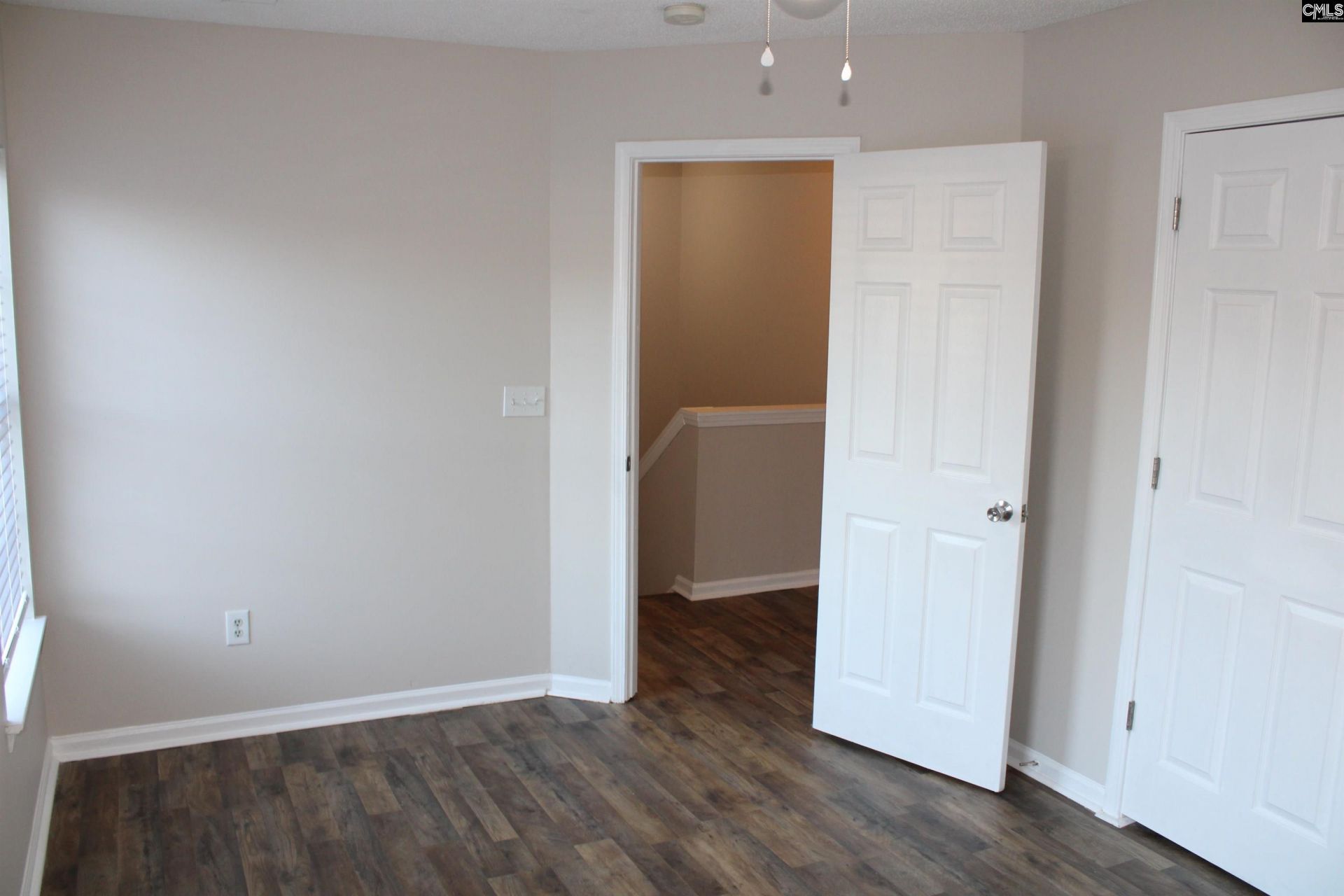 184 Springway Drive  Photo 32
