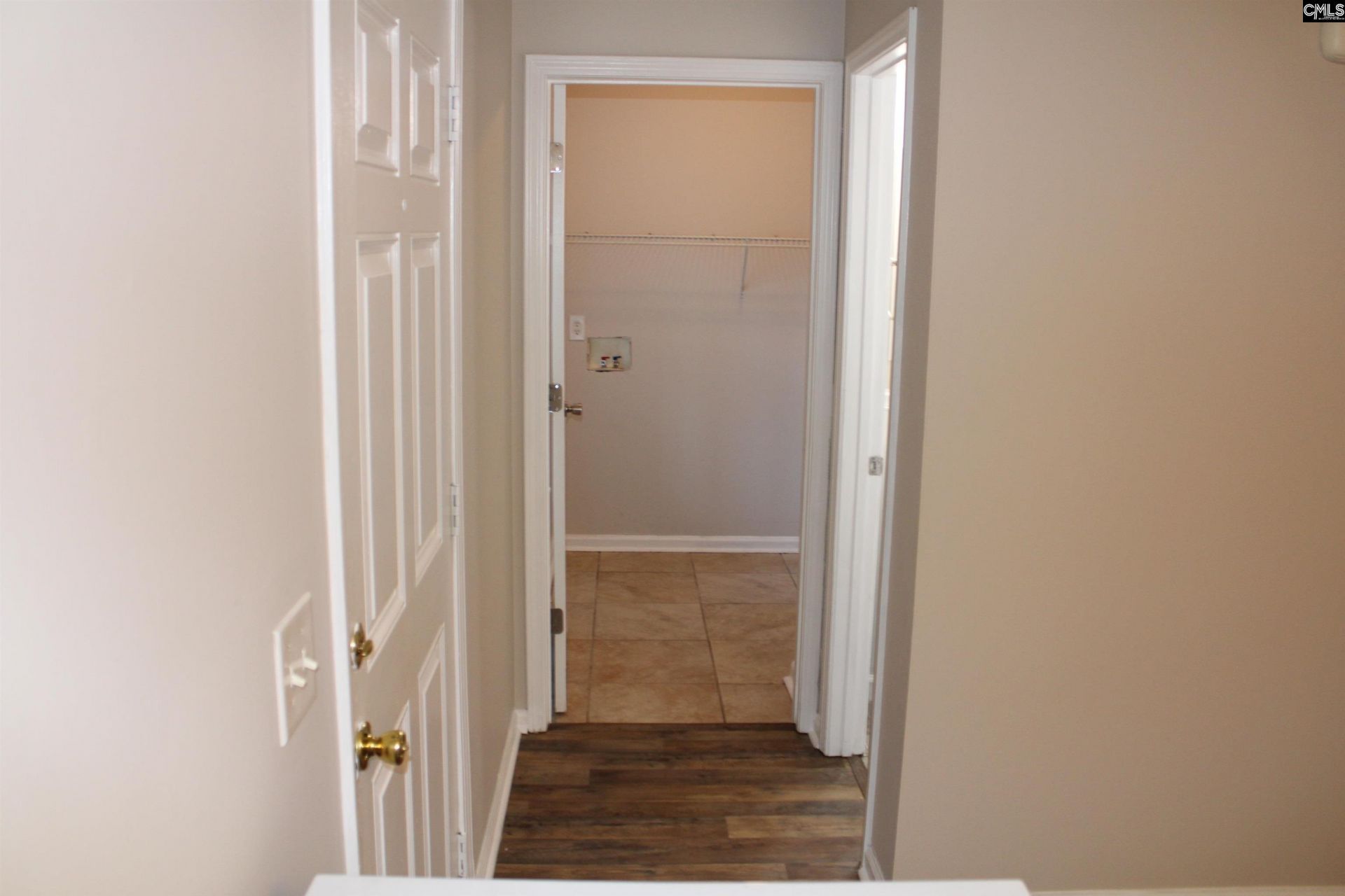 184 Springway Drive  Photo 4