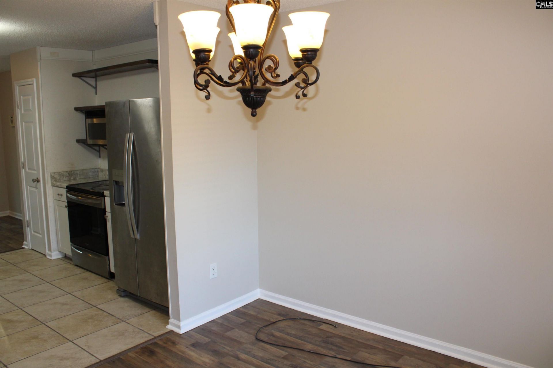 184 Springway Drive  Photo 6