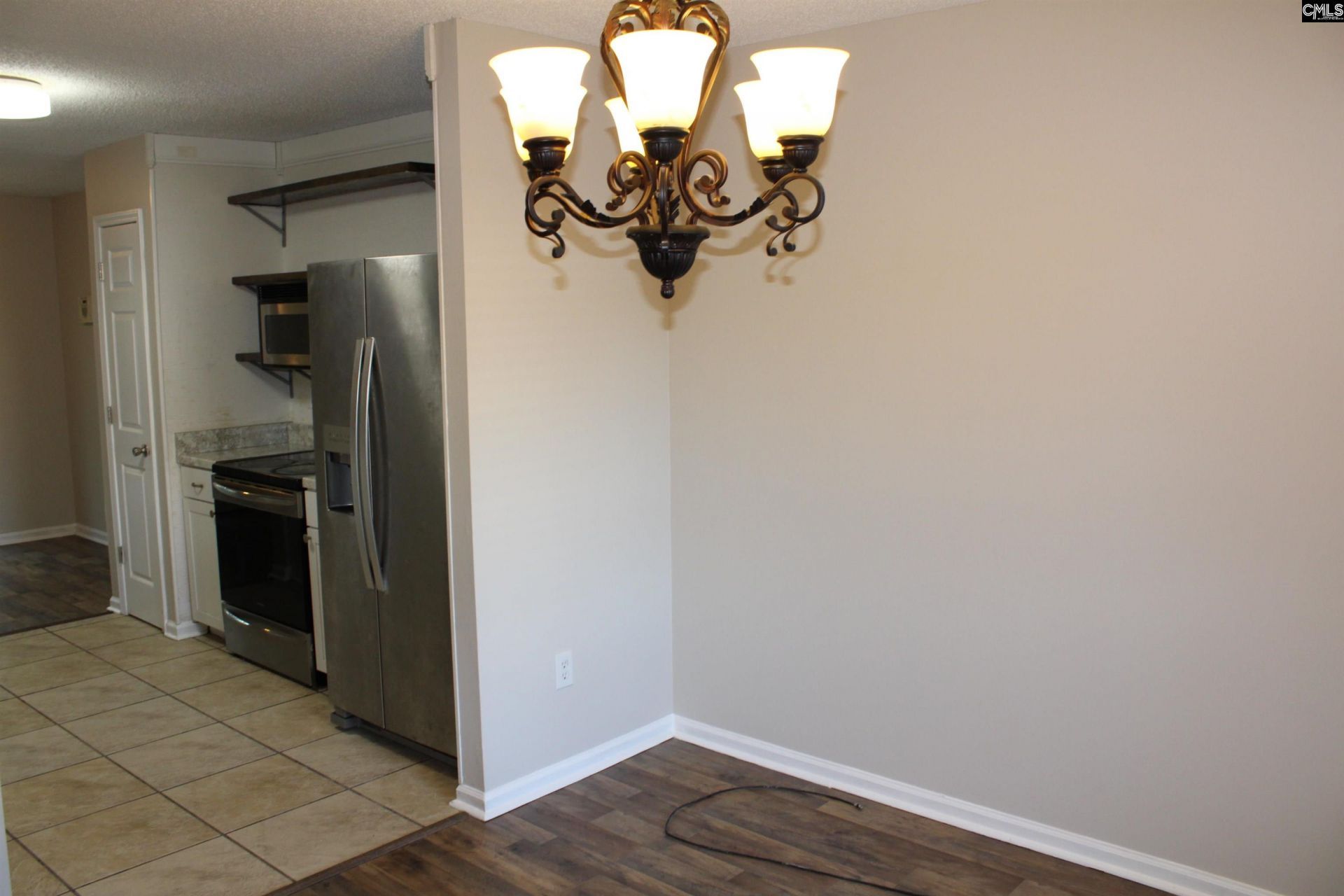 184 Springway Drive  Photo 7