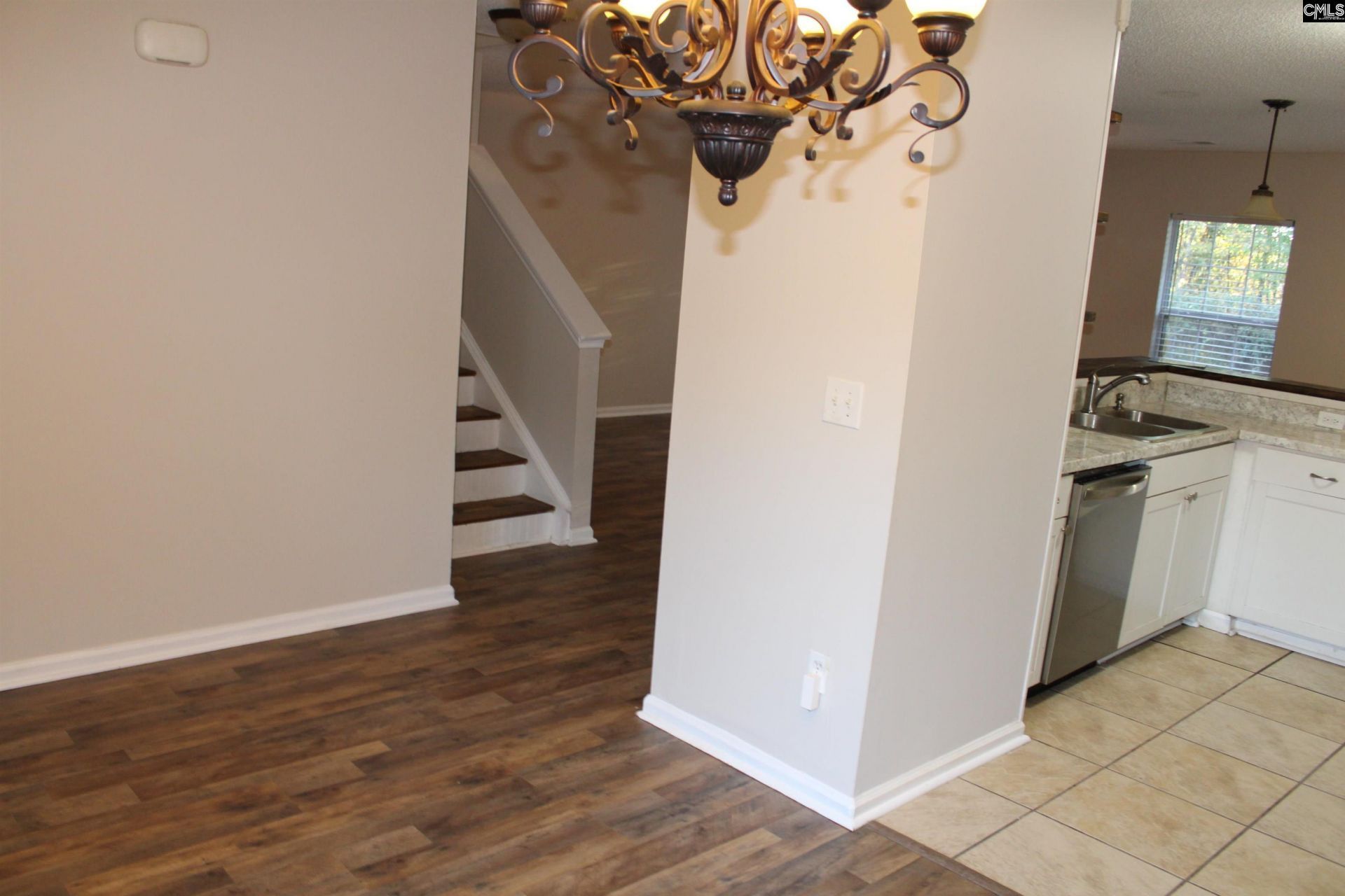 184 Springway Drive  Photo 8
