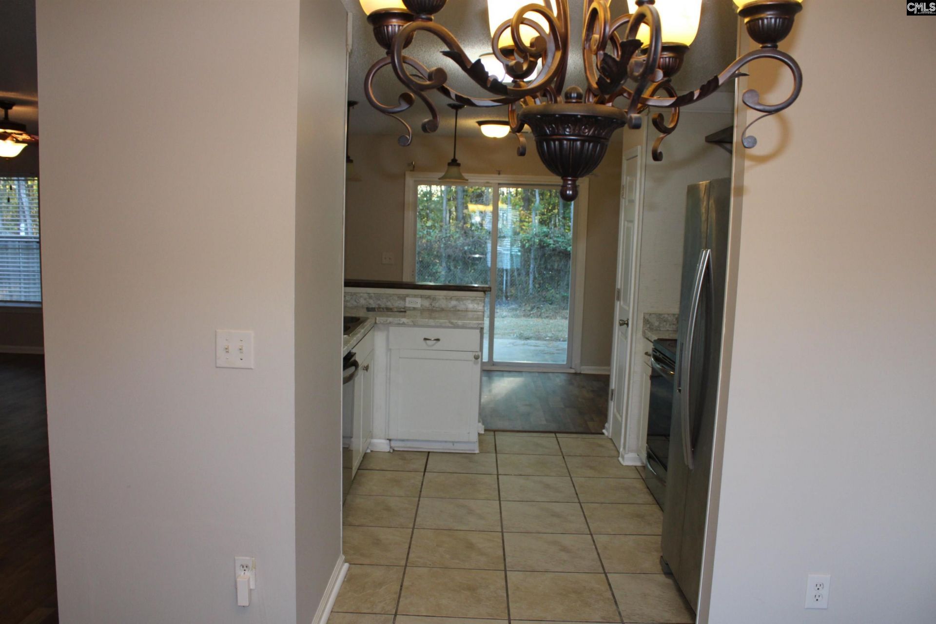 184 Springway Drive  Photo 9