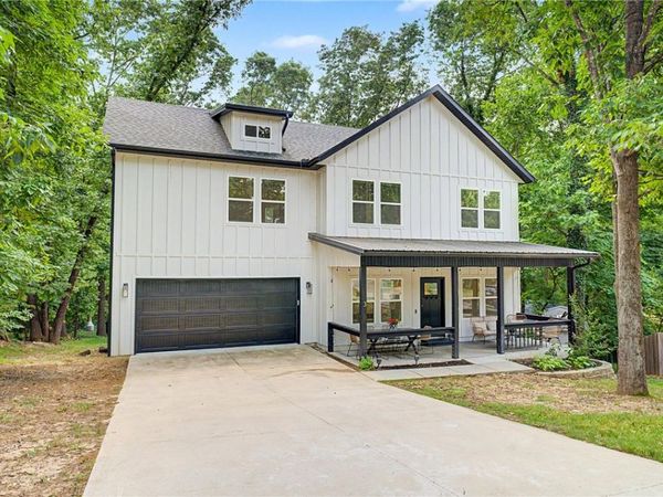 3 Runnymede Circle , Bella Vista, AR 72715