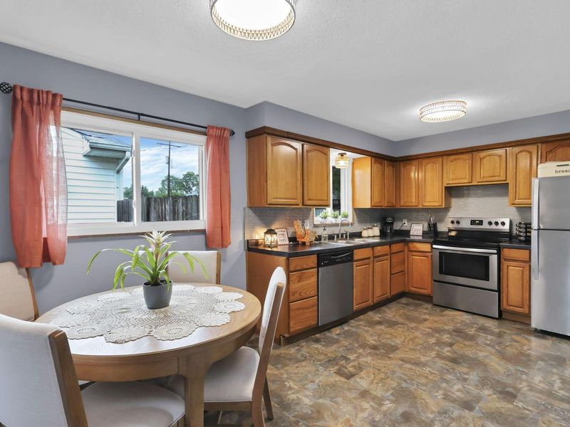 126 Oxley Road, Columbus, OH 43228 Photo 14