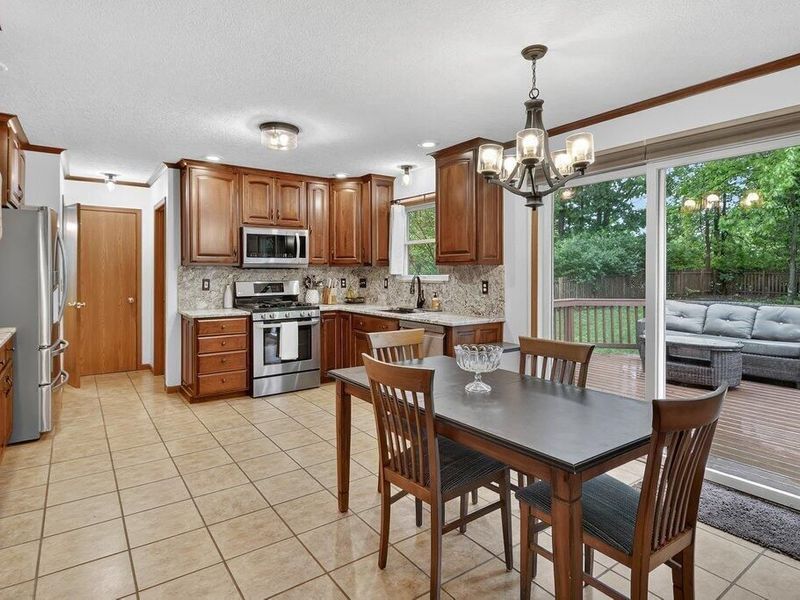 749 Barberry Spur Avenue, Delaware, OH 43015 Photo 10