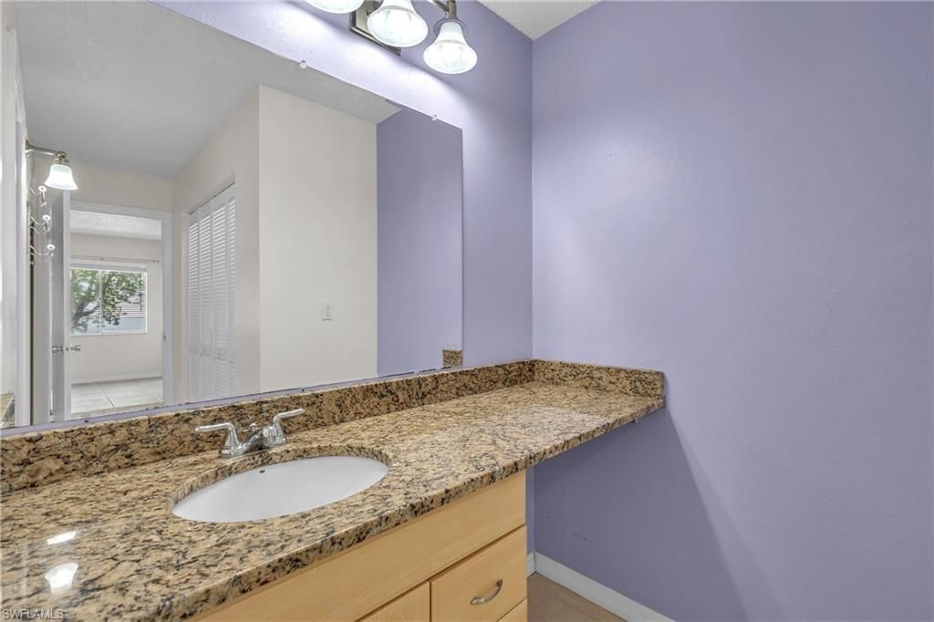 2366 E Mall Dr, Unit 212, Fort Myers, FL 33901 Photo