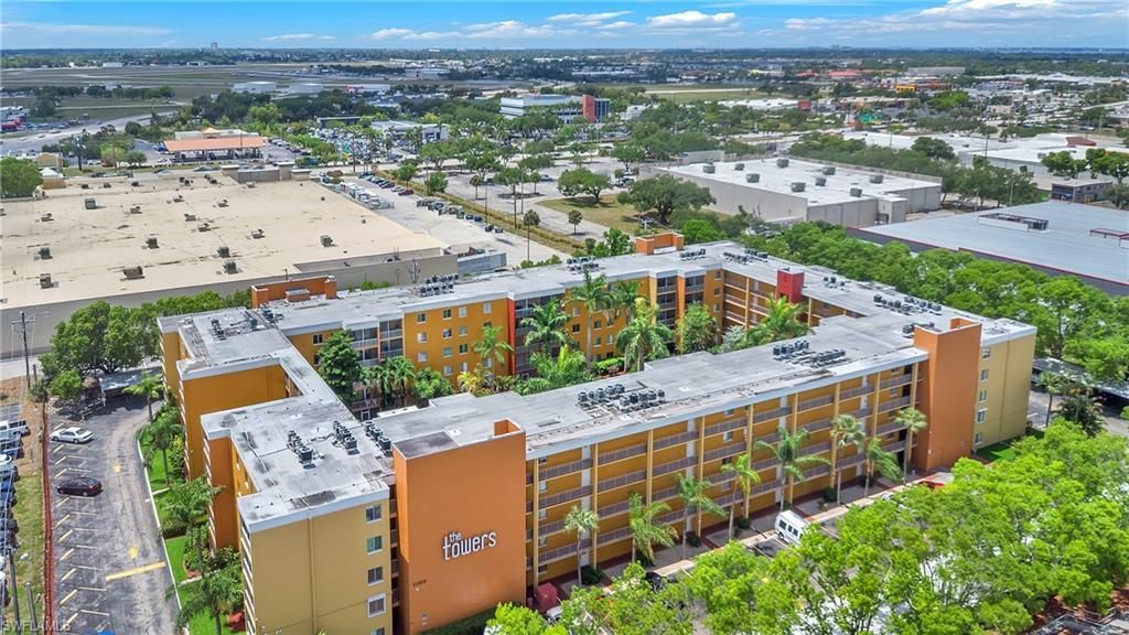 2366 E Mall Dr, Unit 212, Fort Myers, FL 33901 Photo