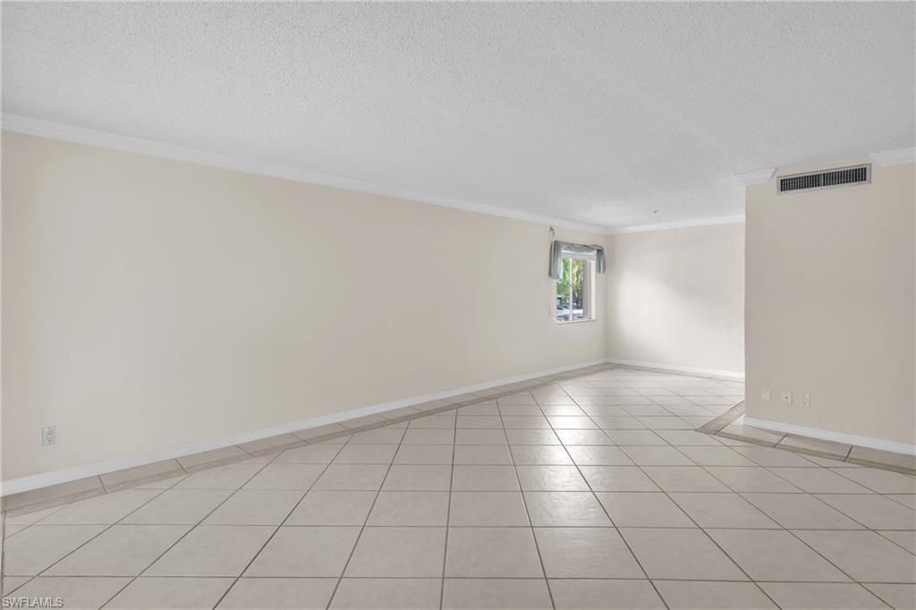 2366 E Mall Dr, Unit 212, Fort Myers, FL 33901 Photo