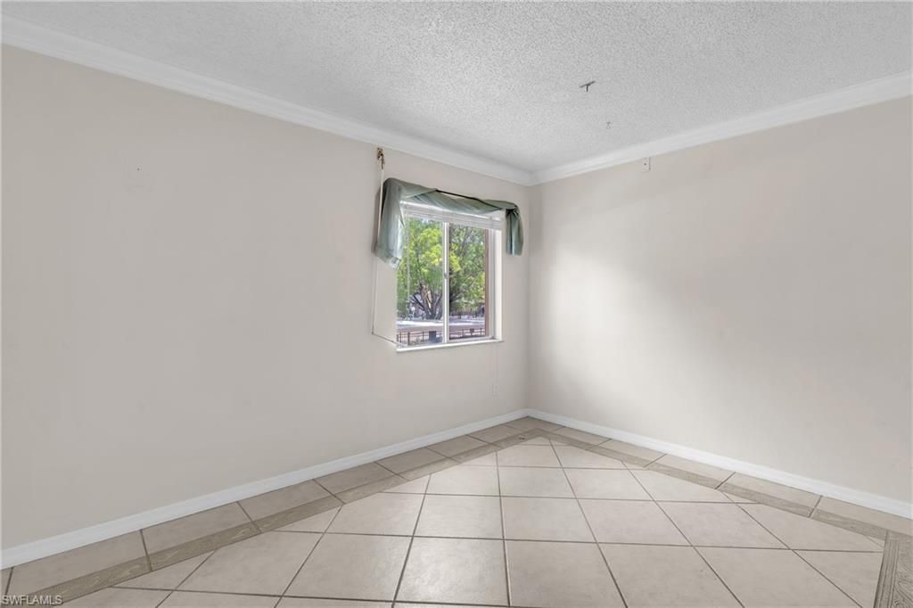 2366 E Mall Dr, Unit 212, Fort Myers, FL 33901 Photo