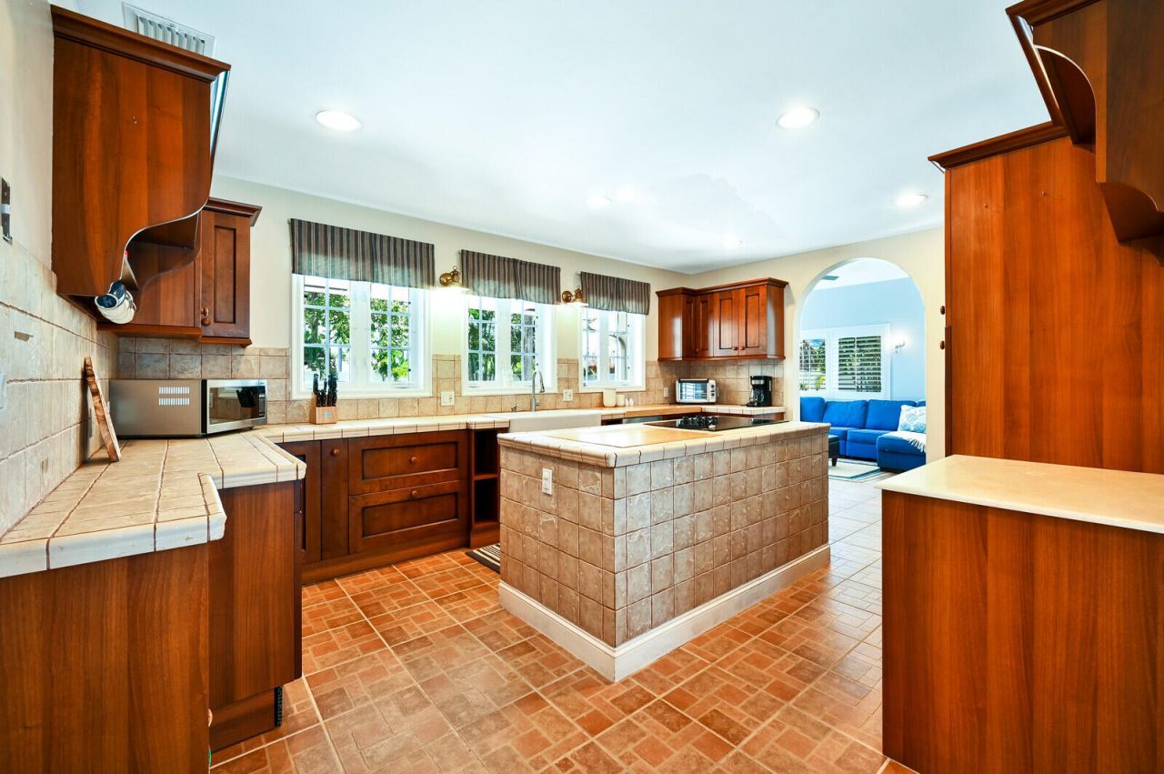 904 SE 12th Street, Deerfield Beach, FL 33441 Photo