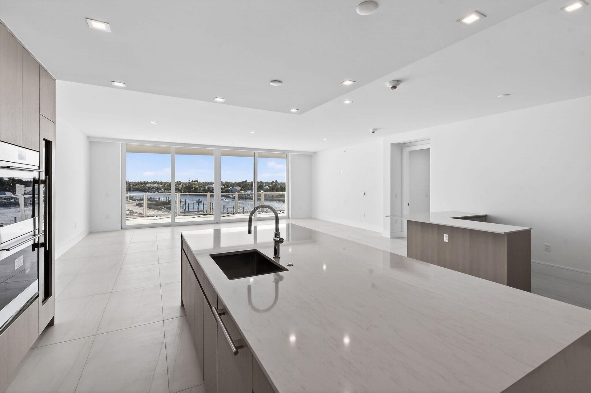 2200 Pga Boulevard, Unit 515, Palm Beach Gardens, FL 33408 Photo