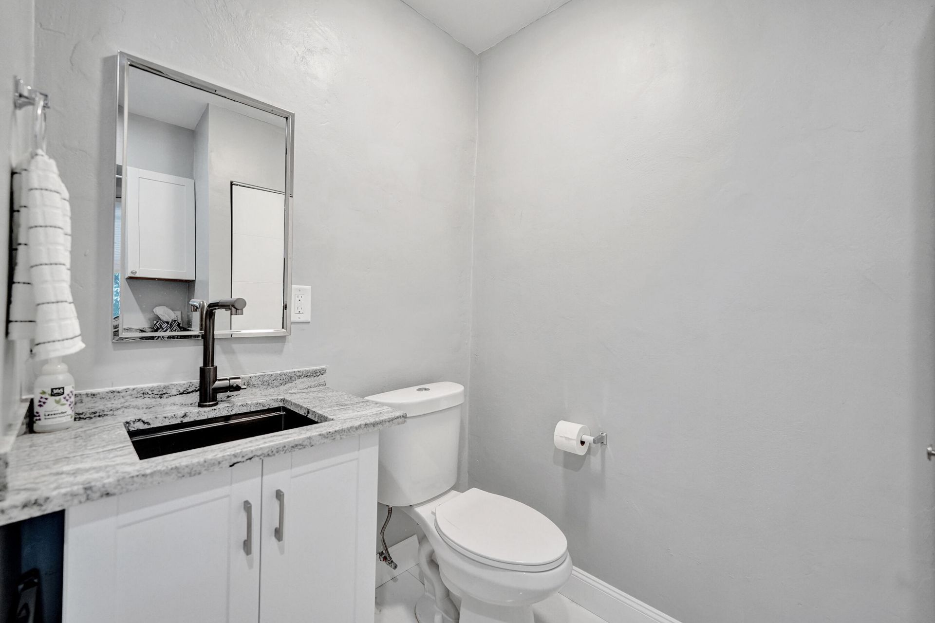 1431 S Ocean Boulevard, Unit #2, Lauderdale by the Sea, FL 33062 Photo
